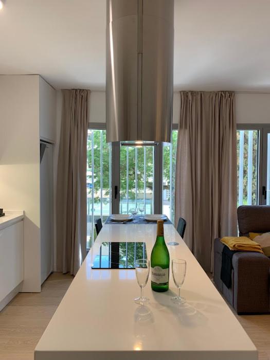 Rentalsevilla Encantador Apartamento Junto A Gran Plaza Luaran gambar
