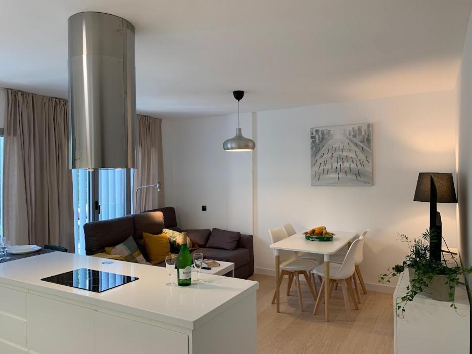 Rentalsevilla Encantador Apartamento Junto A Gran Plaza Luaran gambar